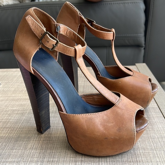 Steve Madden Heels - Picture 2 of 5